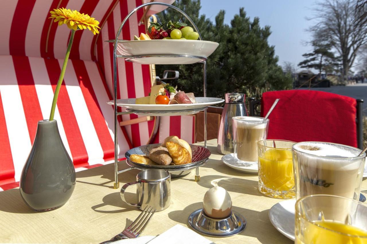 Mein Strandhaus - Hotel, Restaurant & Schwimmbad Тіммендорфер-Штранд Екстер'єр фото